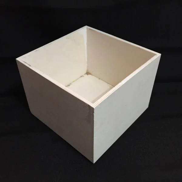 Dekorláda fehér 16*16 cm