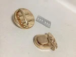 Táskazár arany 3x3,2 cm