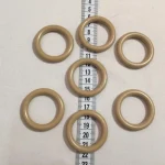 Függönykarika 32 mm-es drapp műanyag
